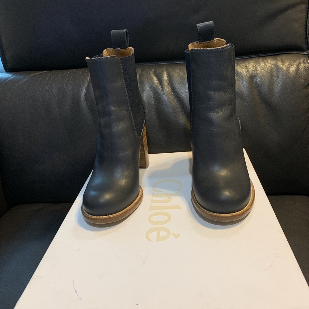 Navy blue Chloe Boots Size 7